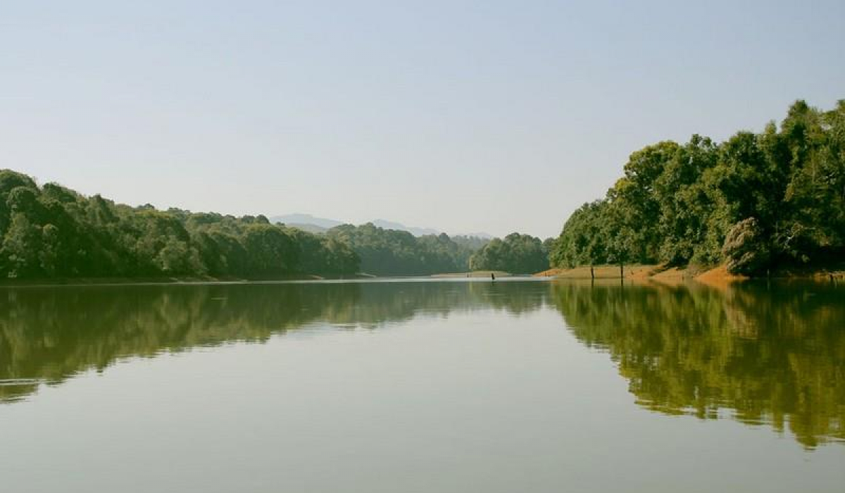 3.Hồ Pa Khoang: