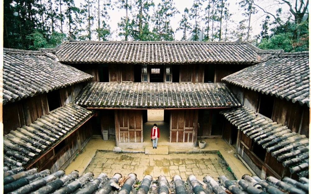 Dinh Thự Vua Mèo